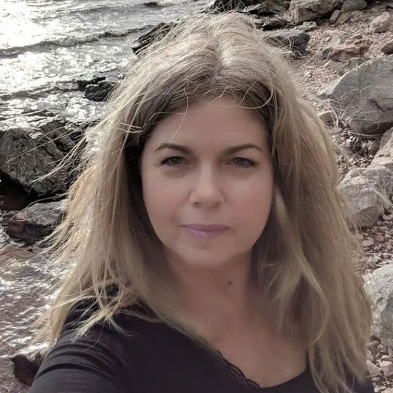 Tiffany Robbins