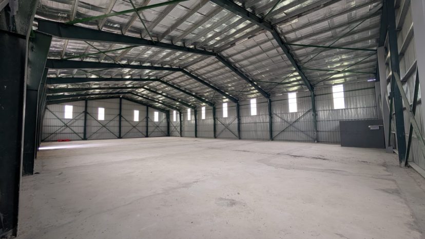 Premium Hangar & Multi-Use Space - Perfect for Aircraft Storage, Vehicles or Commercial Operations