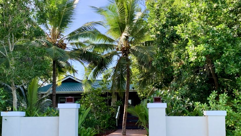 Island Paradise: Your Dream Home Awaits!